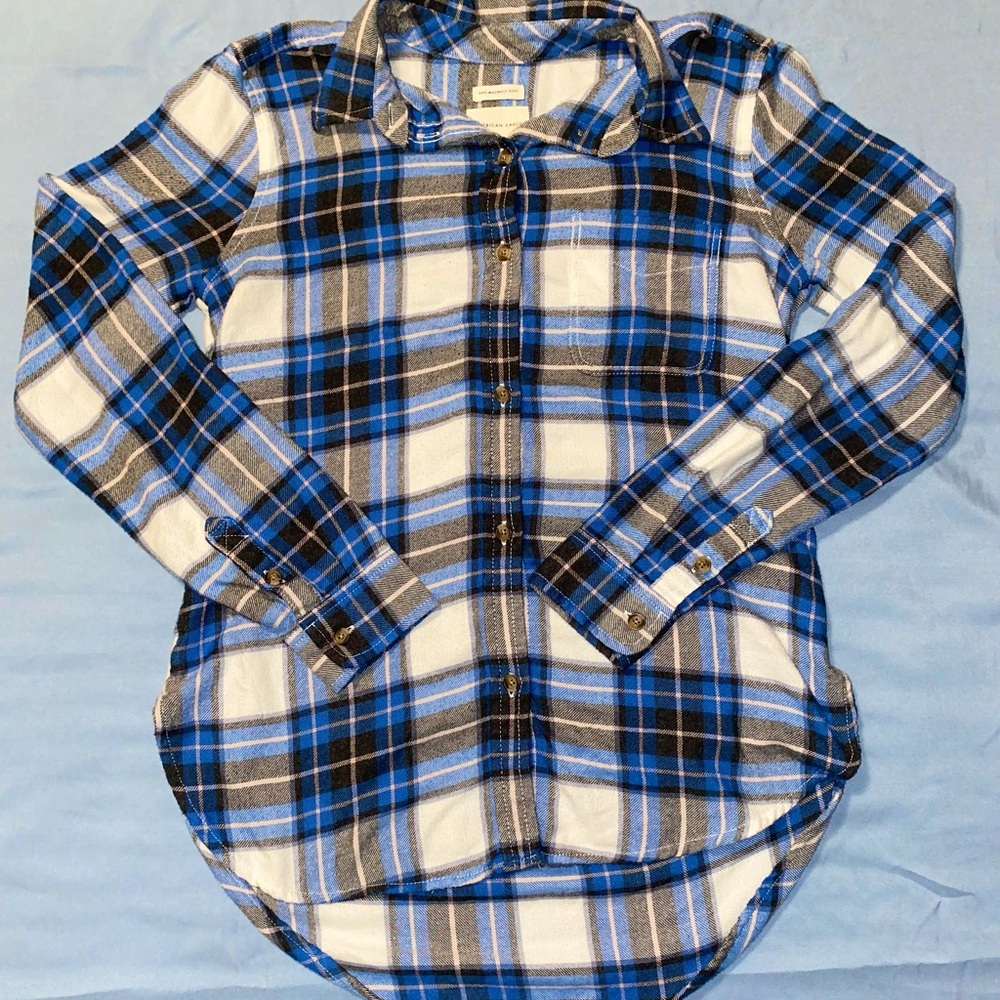 American Eagle Blue and Black Plaid Shirt